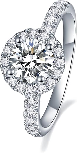 8 Halo Engagement Rings You’ll Love 1 8 Halo Engagement Rings You’ll Love