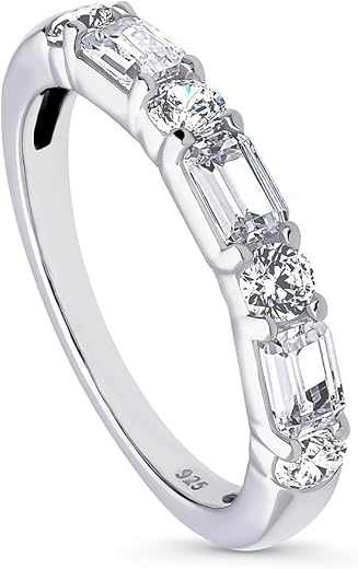 Your Guide to 8 Stunning Art Deco Bridal Sets 1 Your Guide to 8 Stunning Art Deco Bridal Sets
