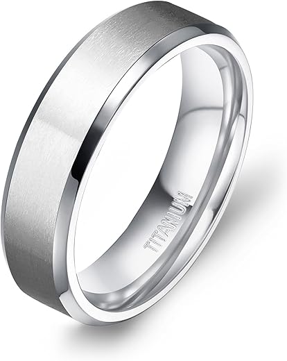 Your Guide to Lightweight Wedding Bands 1 Your Guide to Lightweight Wedding Bands