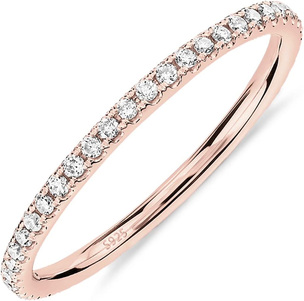 Rose Gold or Yellow Gold: Find Your Perfect Wedding Band 1 Rose Gold or Yellow Gold: Find Your Perfect Wedding Band